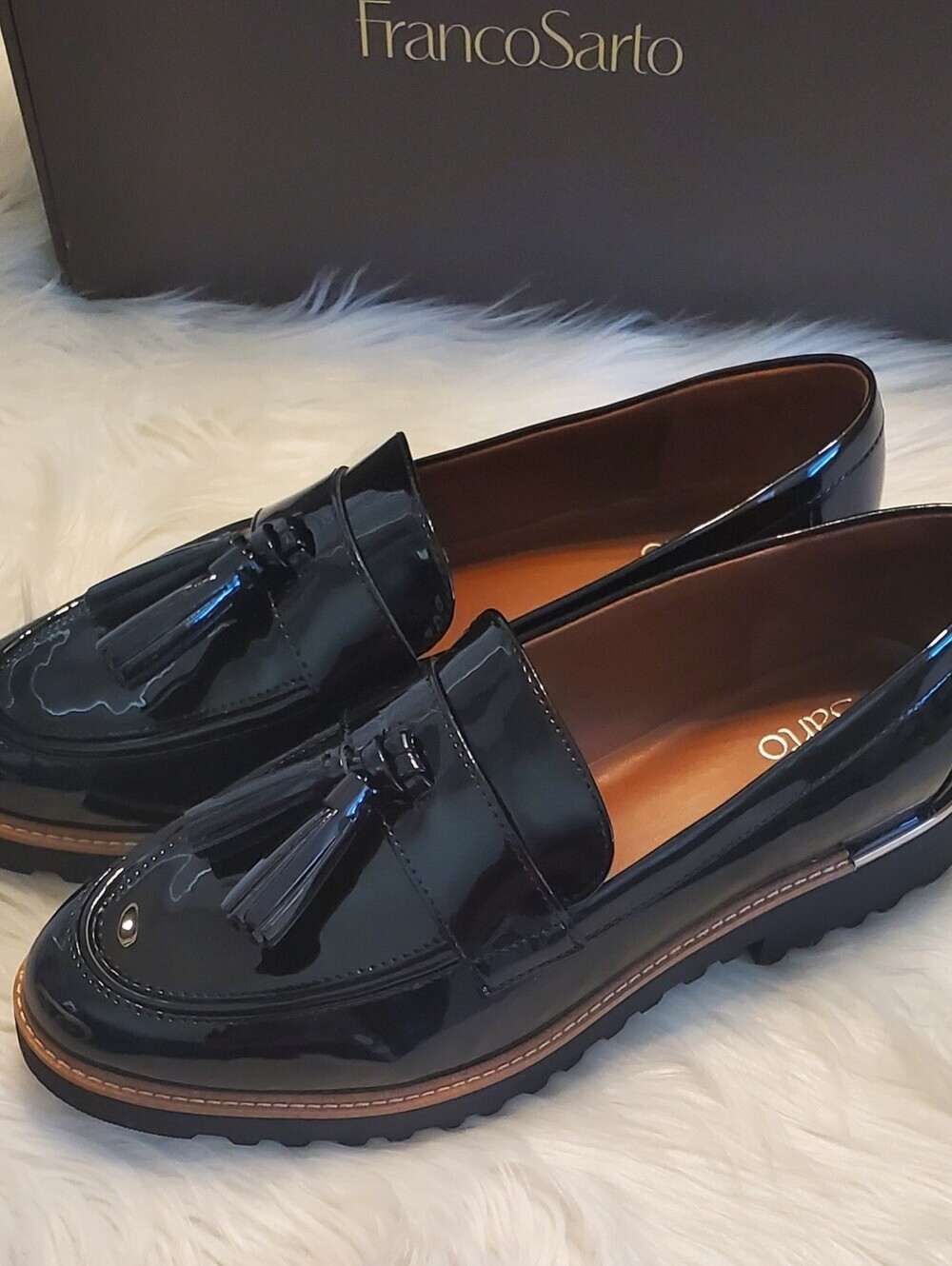 NWT Franco Sarto L-Carolynn Black Patent Tassel Lug Sole Loafers Size 10 Womens